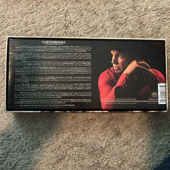 Garth Brooks CD Bundle - Picture 4 of 5